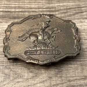 Vintage Pony Express Since 1852 Cowboy Riding Horse Metal 1902 Belt Buckle BV2